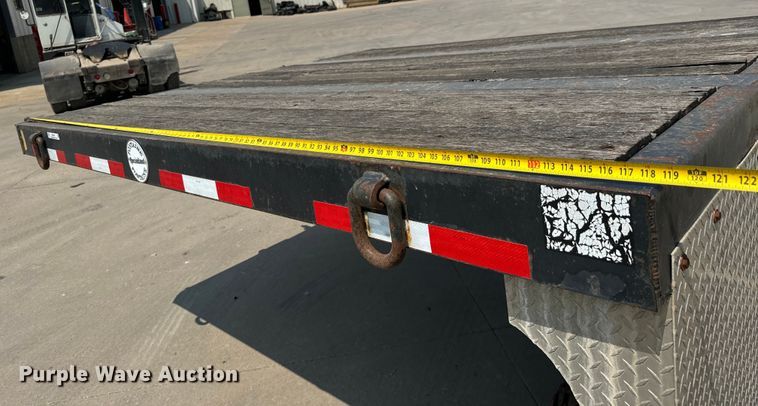 image for item MV9016 2005 Fontaine Specialized  353WDMR lowboy equipment trailer