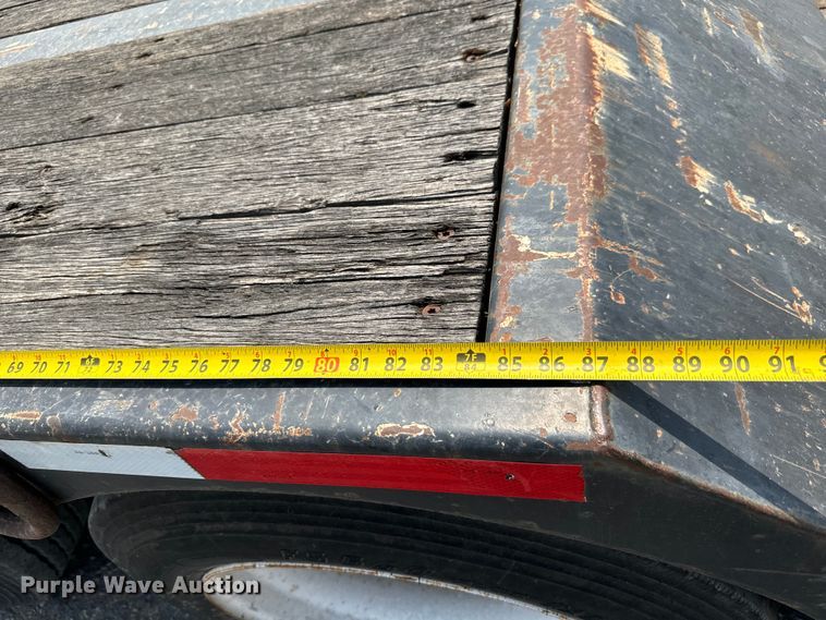 image for item MV9016 2005 Fontaine Specialized  353WDMR lowboy equipment trailer