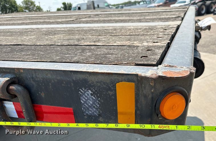 image for item MV9016 2005 Fontaine Specialized  353WDMR lowboy equipment trailer