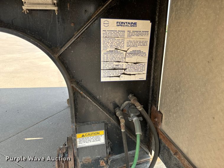 image for item MV9016 2005 Fontaine Specialized  353WDMR lowboy equipment trailer