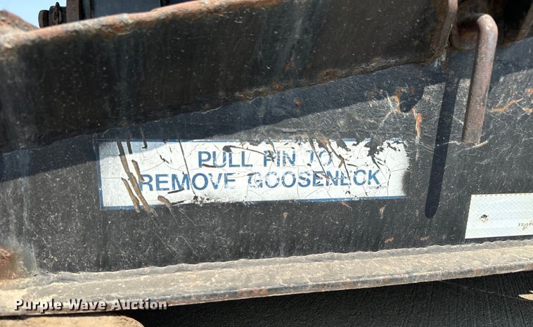 image for item MV9016 2005 Fontaine Specialized  353WDMR lowboy equipment trailer