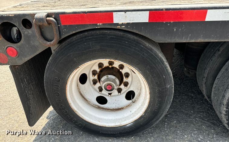 image for item MV9016 2005 Fontaine Specialized  353WDMR lowboy equipment trailer