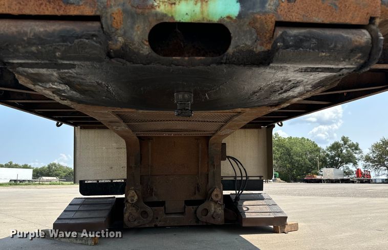 image for item MV9017 2008 XL Specialized XL70MFG lowboy equipment trailer