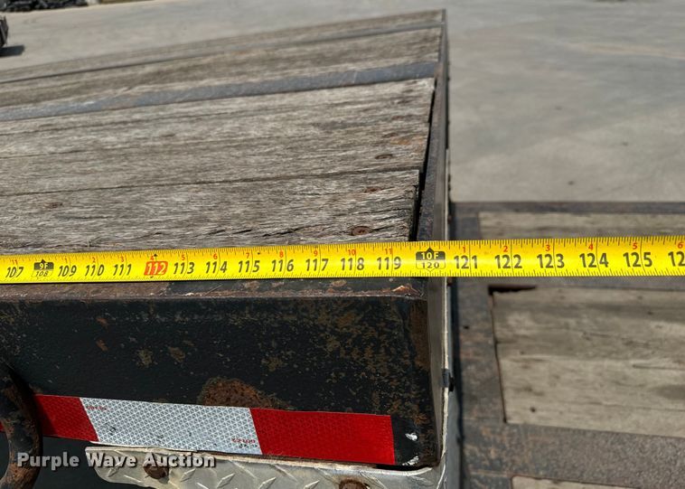 image for item MV9017 2008 XL Specialized XL70MFG lowboy equipment trailer