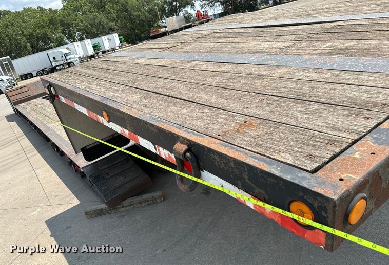 image for item MV9017 2008 XL Specialized XL70MFG lowboy equipment trailer