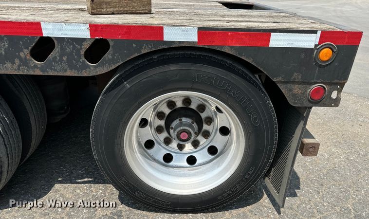 image for item MV9017 2008 XL Specialized XL70MFG lowboy equipment trailer