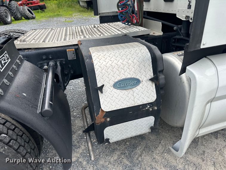 image for item NN9476 2019 Peterbilt  579 semi truck