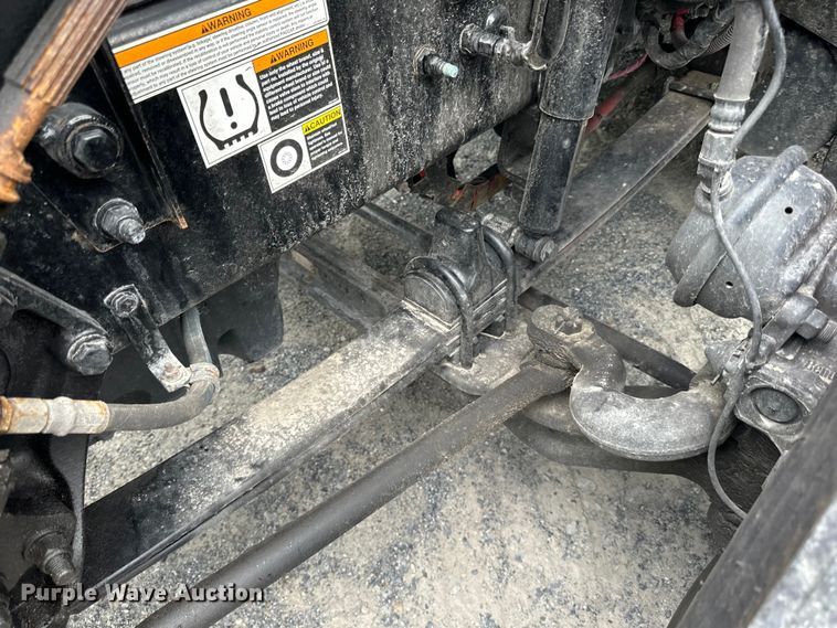 image for item NN9476 2019 Peterbilt  579 semi truck