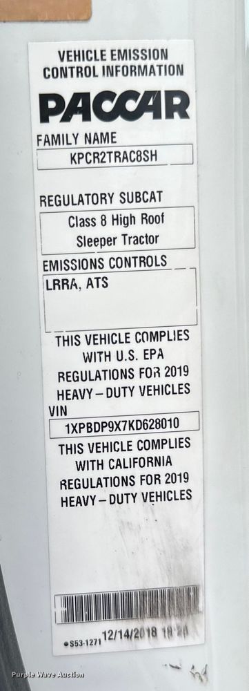 image for item NN9476 2019 Peterbilt  579 semi truck