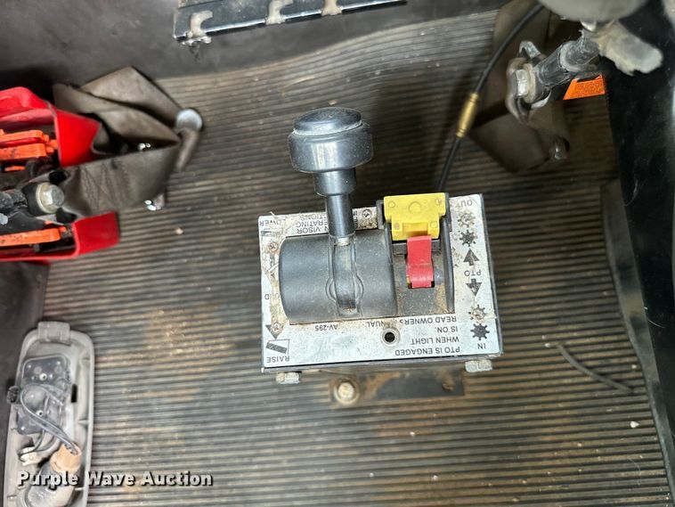 image for item NQ9670 2010 Kenworth  W900 semi truck