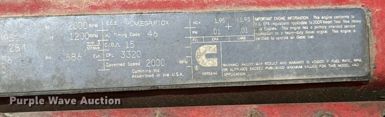 image for item NQ9670 2010 Kenworth  W900 semi truck