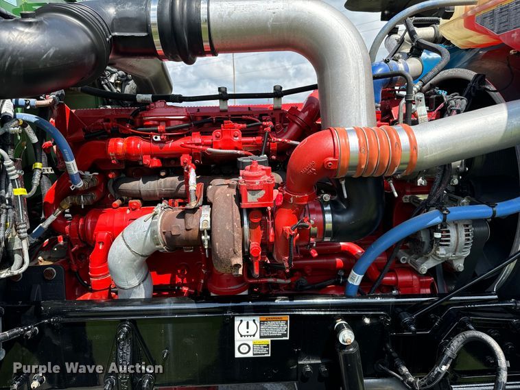 image for item NQ9676 2021 Peterbilt  389 semi truck