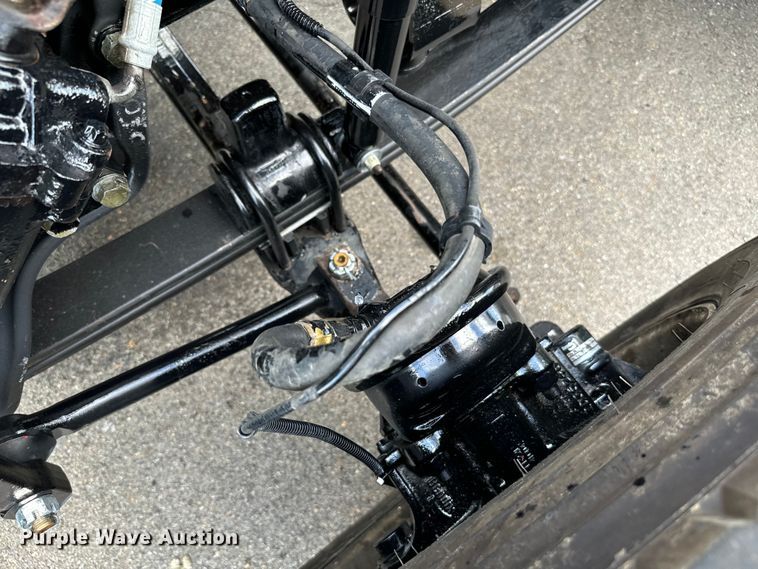 image for item NQ9676 2021 Peterbilt  389 semi truck