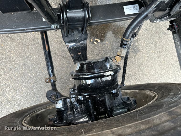 image for item NQ9676 2021 Peterbilt  389 semi truck