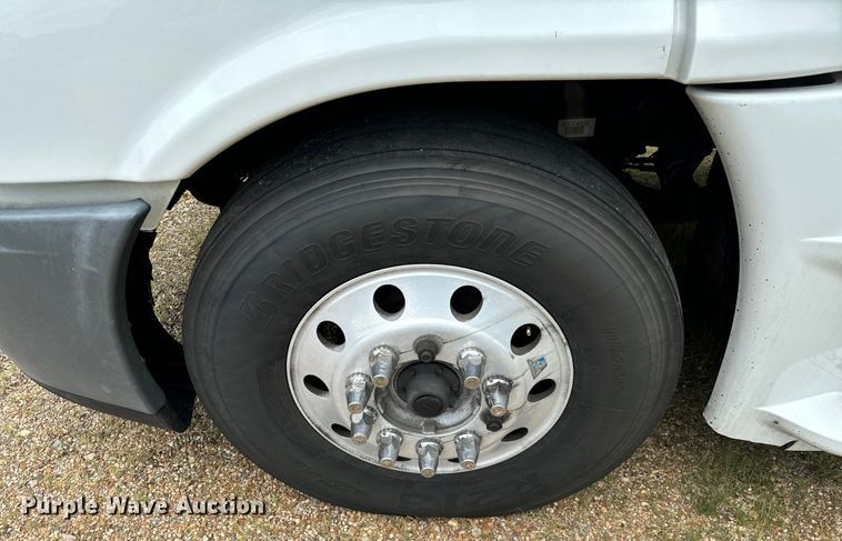 image for item NQ9678 2016 Freightliner  Cascadia 125 semi truck