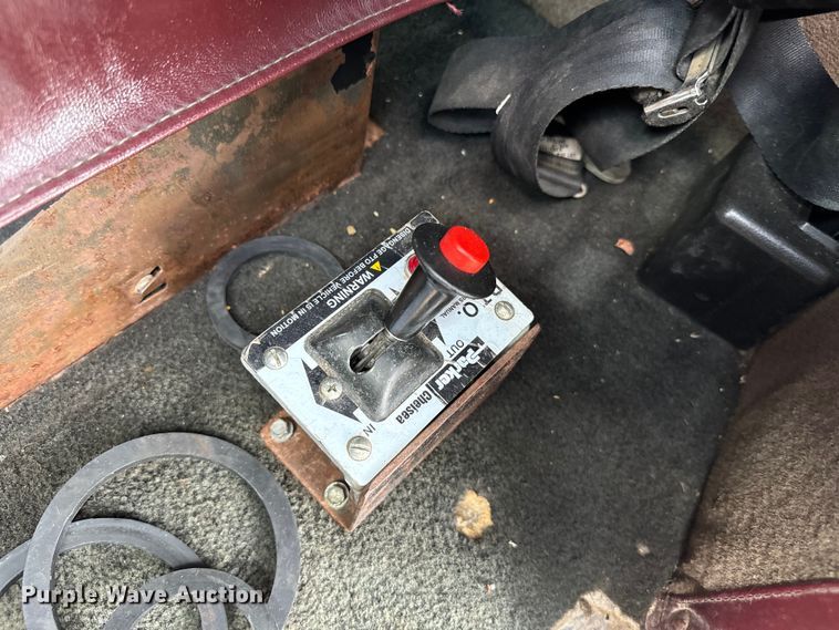 image for item NQ9679 2004 Kenworth W900L semi truck