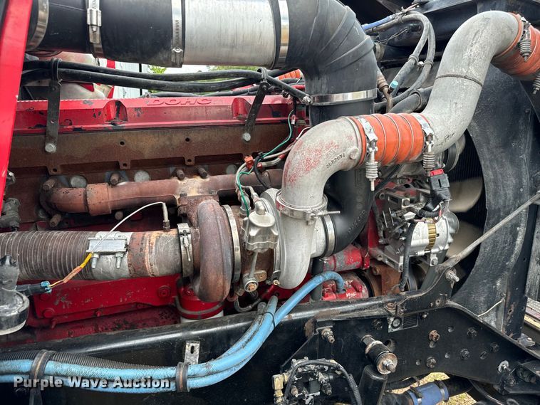 image for item NQ9679 2004 Kenworth W900L semi truck