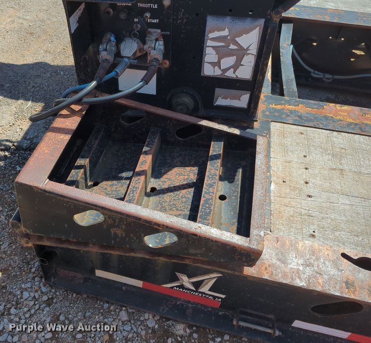 image for item NW9578 2013 XL Specialized Trailers XL 110 HDG lowboy equipment trailer