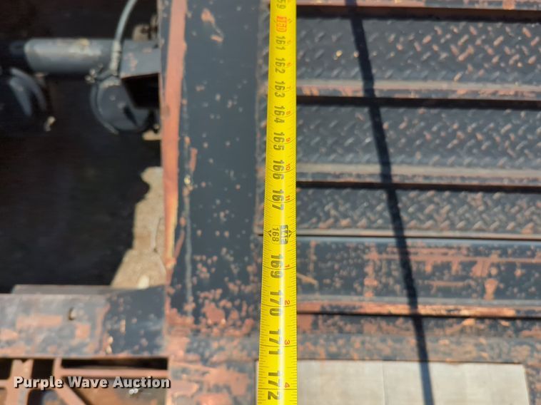 image for item NW9578 2013 XL Specialized Trailers XL 110 HDG lowboy equipment trailer