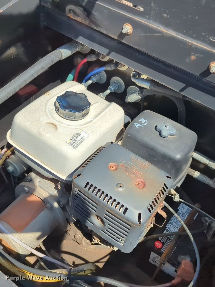 image for item NW9578 2013 XL Specialized Trailers XL 110 HDG lowboy equipment trailer