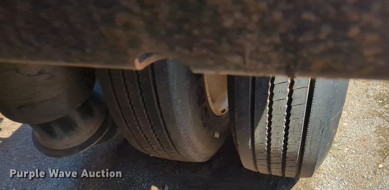 image for item NW9578 2013 XL Specialized Trailers XL 110 HDG lowboy equipment trailer