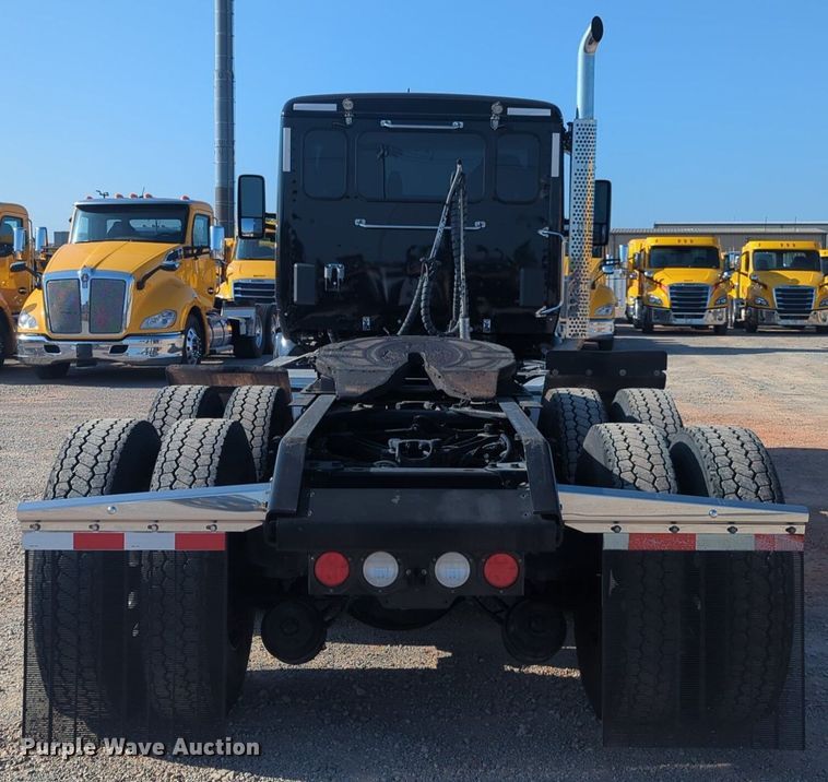 image for item NW9614 2020 Kenworth  T880 semi truck