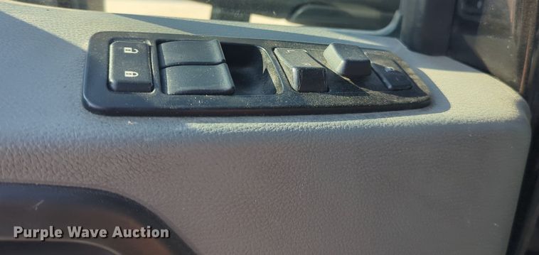 image for item NW9614 2020 Kenworth  T880 semi truck