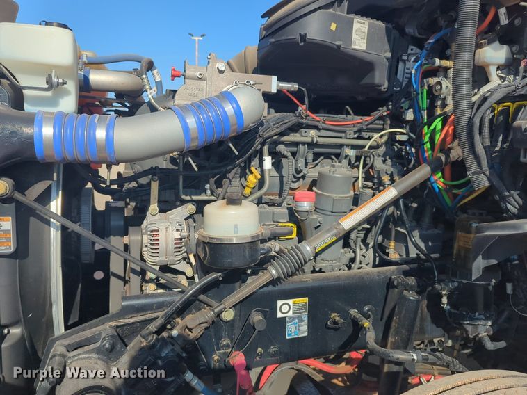 image for item NW9614 2020 Kenworth  T880 semi truck