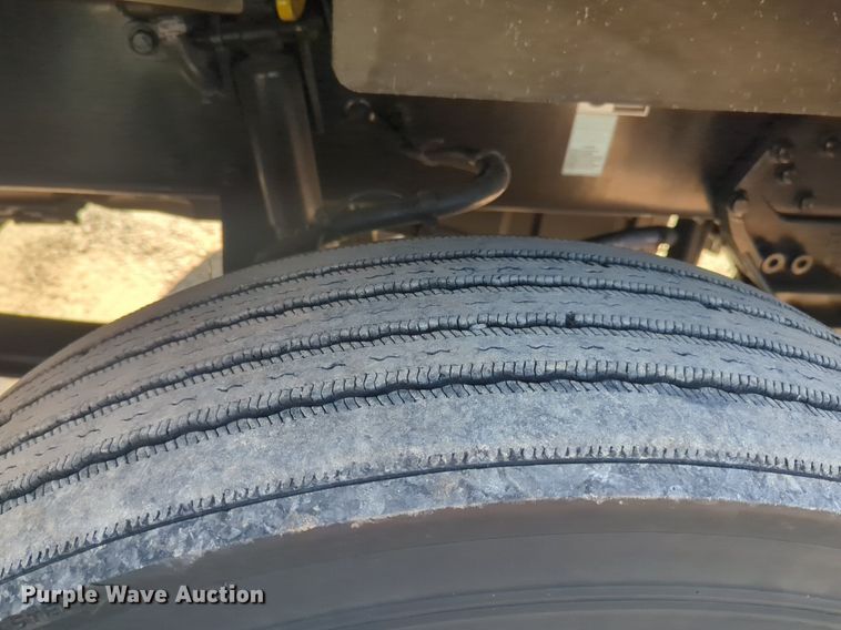 image for item NW9614 2020 Kenworth  T880 semi truck