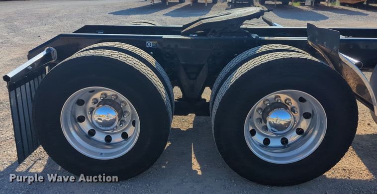 image for item NW9614 2020 Kenworth  T880 semi truck