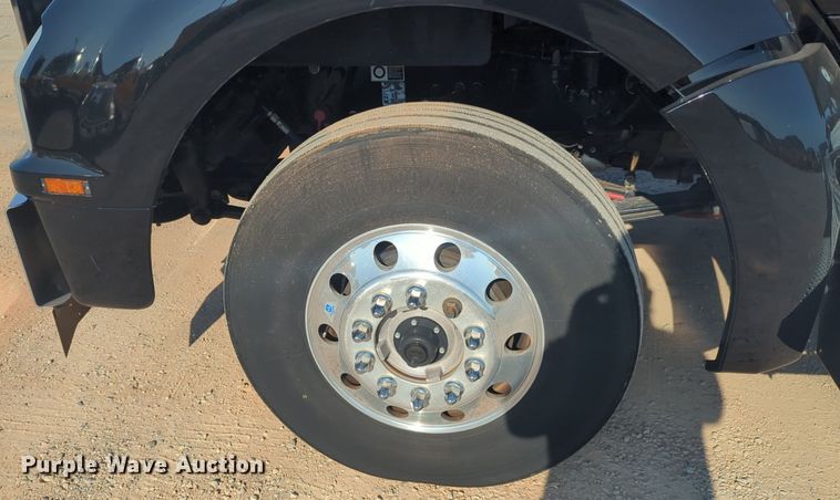 image for item NW9614 2020 Kenworth  T880 semi truck