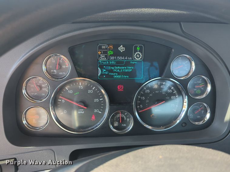 image for item NW9615 2020 Kenworth  T680 semi truck