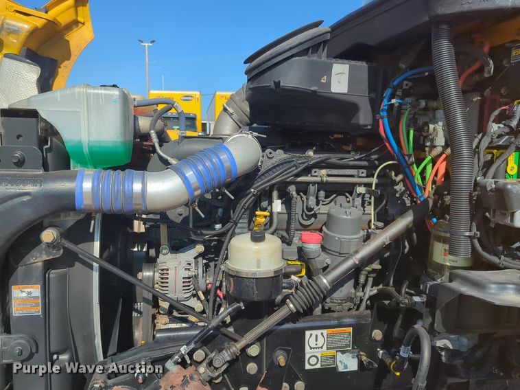 image for item NW9615 2020 Kenworth  T680 semi truck