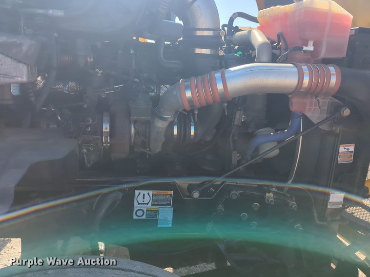 image for item NW9615 2020 Kenworth  T680 semi truck