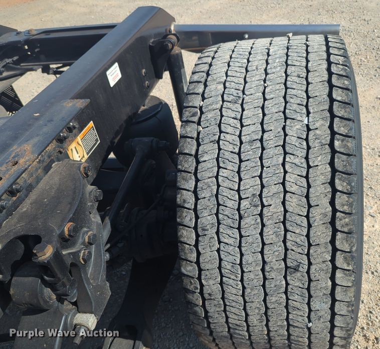 image for item NW9615 2020 Kenworth  T680 semi truck