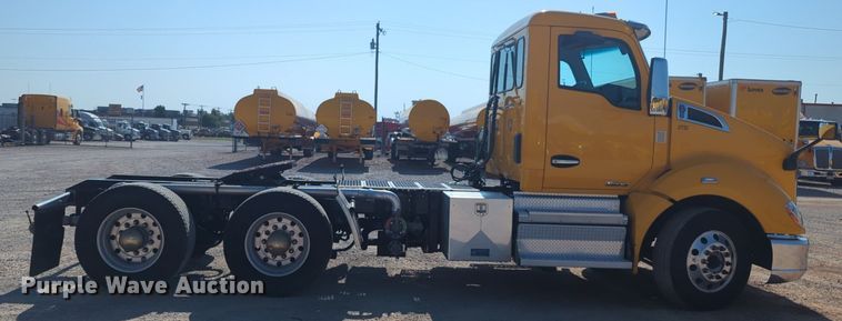 image for item NW9616 2020 Kenworth  T680 semi truck