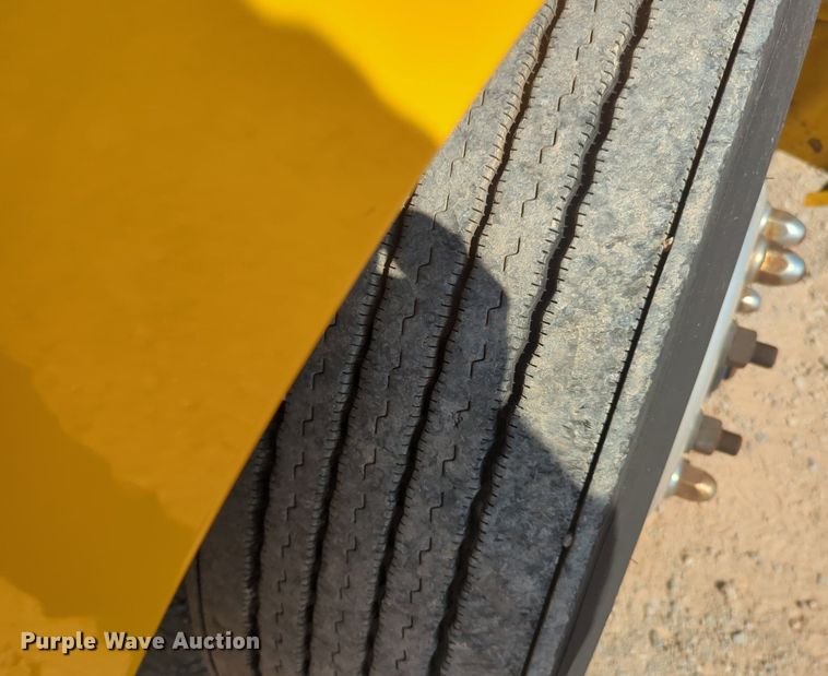 image for item NW9616 2020 Kenworth  T680 semi truck