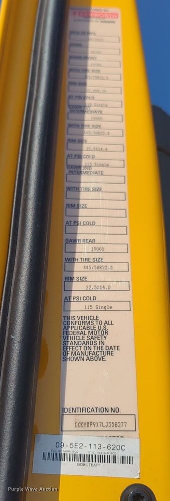 image for item NW9616 2020 Kenworth  T680 semi truck