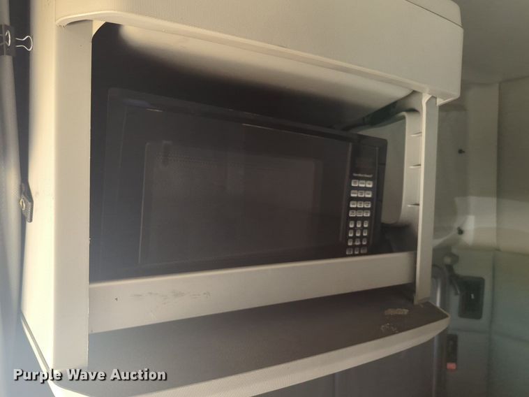 image for item NW9617 2019 Kenworth  T680 semi truck