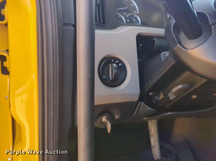 image for item NW9618 2021 Freightliner  Cascadia 126 semi truck