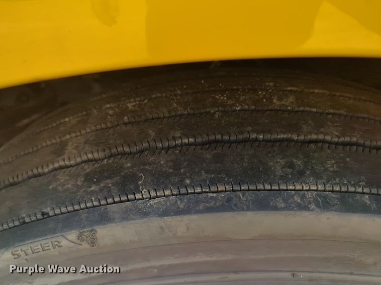 image for item NW9618 2021 Freightliner  Cascadia 126 semi truck