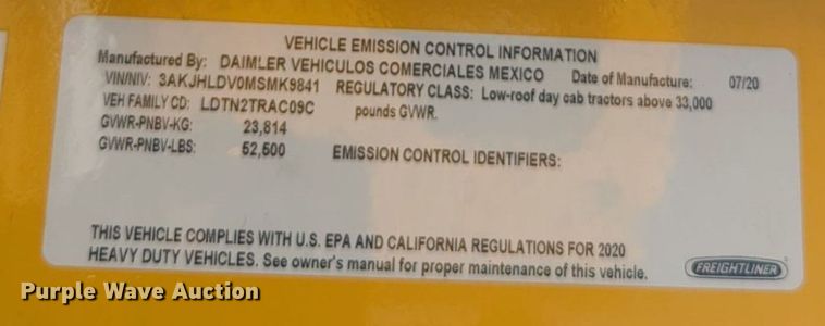 image for item NW9618 2021 Freightliner  Cascadia 126 semi truck