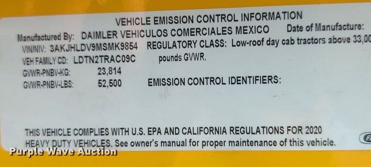 image for item NW9619 2021 Freightliner  Cascadia 126 semi truck