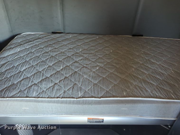 image for item NW9620 2019 Kenworth  T680 semi truck