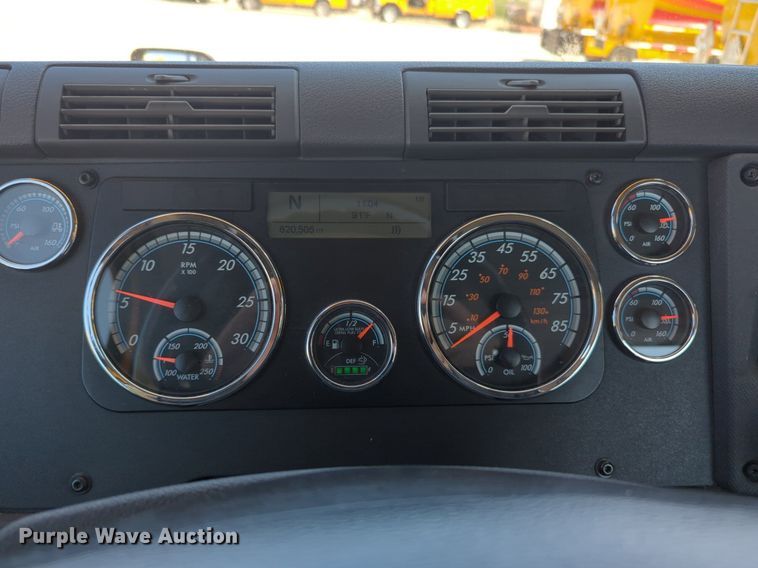 image for item NW9622 2018 Freightliner  Cascadia 125 semi truck