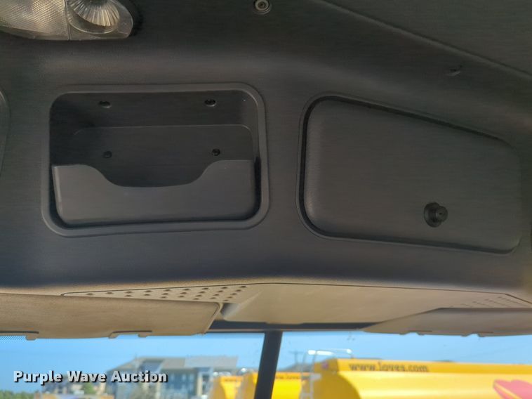 image for item NW9622 2018 Freightliner  Cascadia 125 semi truck