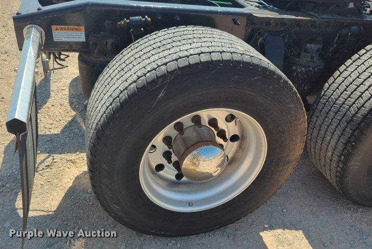 image for item NW9622 2018 Freightliner  Cascadia 125 semi truck