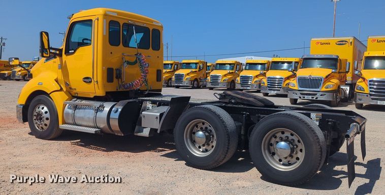 image for item NW9623 2021 Kenworth  T680 semi truck