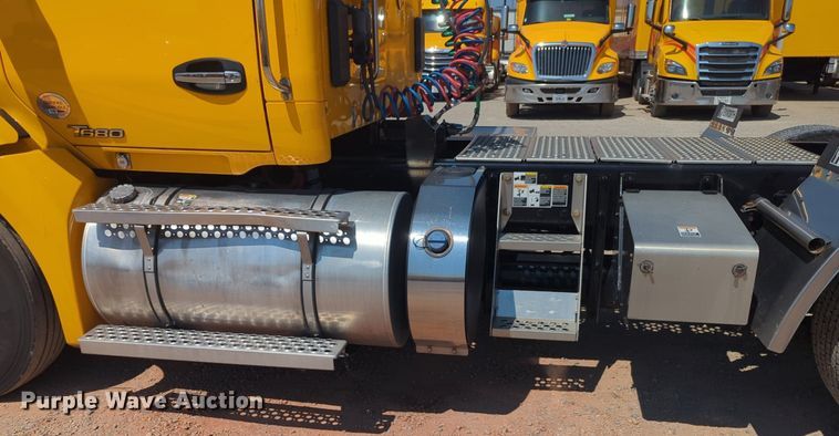 image for item NW9623 2021 Kenworth  T680 semi truck