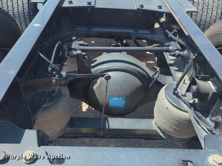 image for item NW9623 2021 Kenworth  T680 semi truck